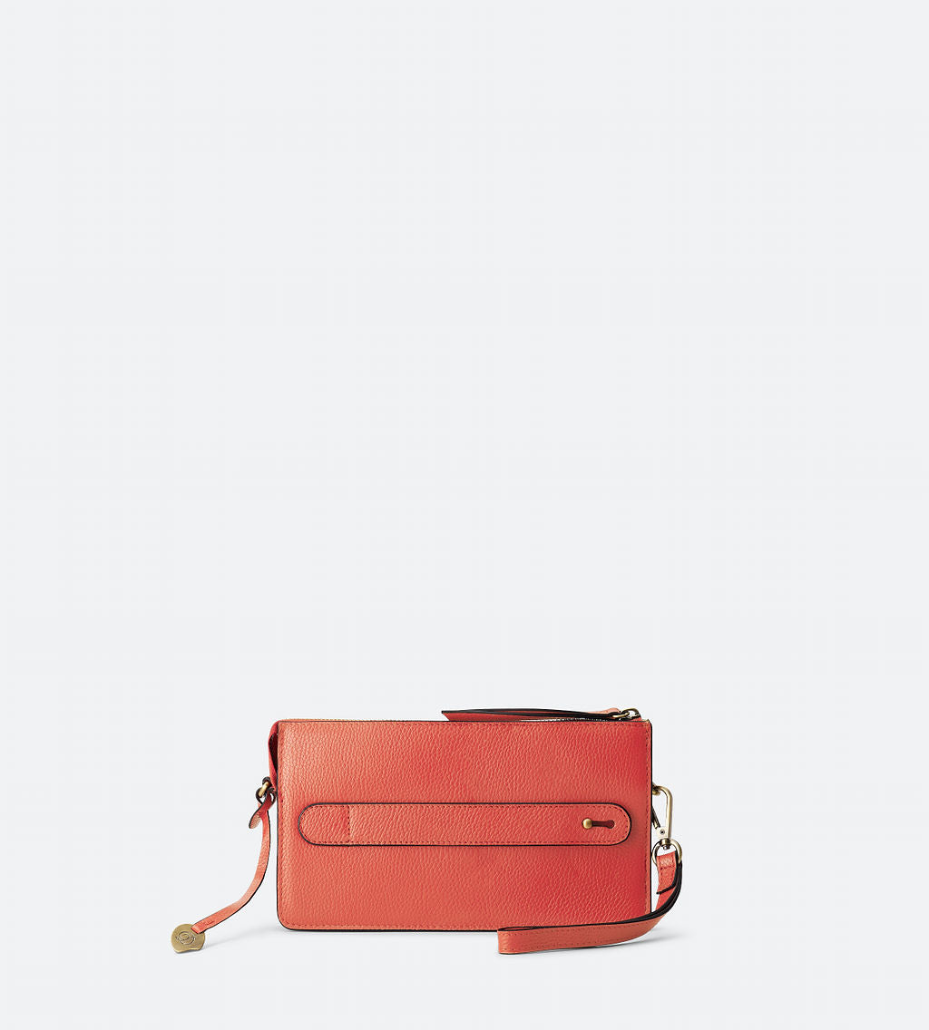 Pebbled Metro Clutch - The Lynne